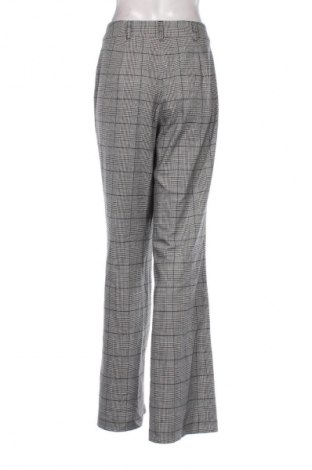 Damskie spodnie G.W., Rozmiar M, Kolor Kolorowy, Cena 21,99 zł