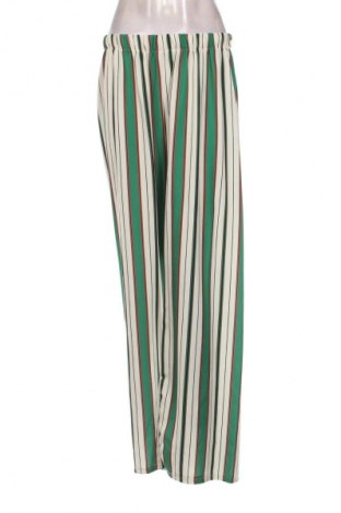 Damenhose NEW COLLECTION, Größe M, Farbe Mehrfarbig, Preis € 7,99