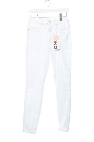 Damskie spodnie ONLY, Rozmiar XS, Kolor Biały, Cena 38,99 zł
