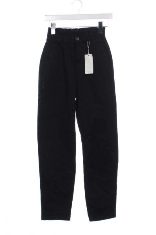 Дамски панталон Reserved, Размер XS, Цвят Черен, Цена 15,33 €