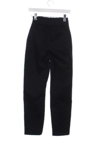 Дамски панталон Reserved, Размер XS, Цвят Черен, Цена 15,33 €