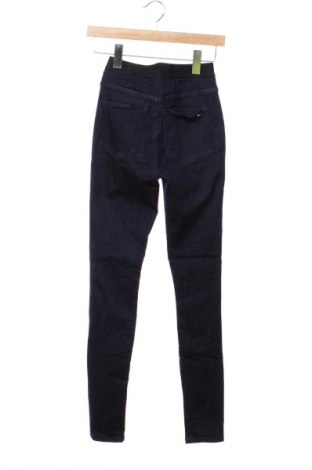 Pantaloni de femei Tommy Hilfiger, Mărime XS, Culoare Multicolor, Preț 205,79 Lei