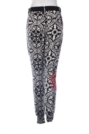 Dámské kalhoty  Unbranded, Velikost M, Barva Vícebarevné, Cena  299,00 Kč