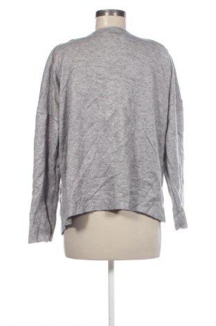 Dámský svetr Unbranded, Velikost L, Barva Šedá, Cena  329,00 Kč