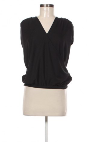 Dámský top Cathrine Hammel, Velikost S, Barva Černá, Cena  539,00 Kč