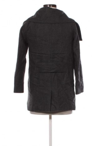 Dámský kabát  Bershka, Velikost S, Barva Šedá, Cena  699,00 Kč