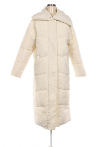 Дамско яке VILA, Размер S, Цвят Бежов, Цена 56,34 €