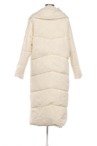 Дамско яке VILA, Размер S, Цвят Бежов, Цена 56,34 €