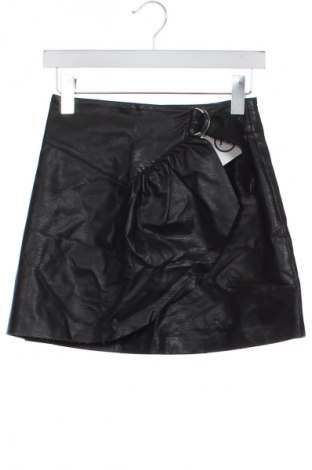 Kožená sukně  Pull&Bear, Velikost S, Barva Černá, Cena  149,00 Kč