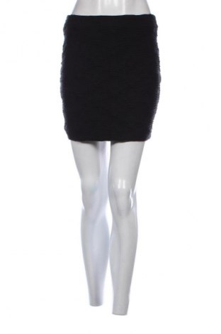 Sukně Amisu, Velikost S, Barva Černá, Cena  49,00 Kč