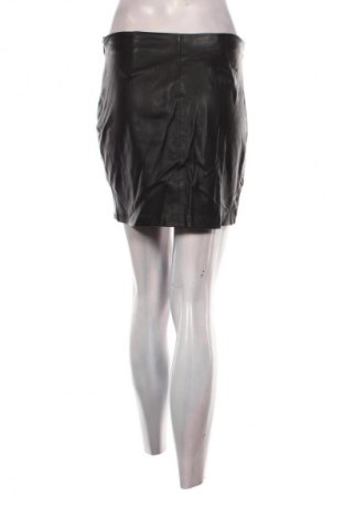 Rock Bershka, Größe S, Farbe Schwarz, Preis 2,99 €