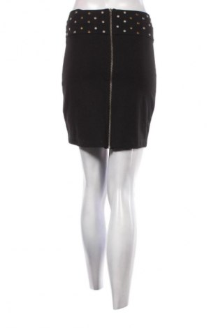 Sukně Bershka, Velikost M, Barva Černá, Cena  49,00 Kč