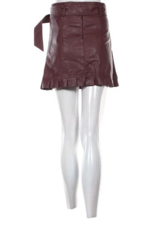 Sukně Boohoo, Velikost S, Barva Červená, Cena  179,00 Kč