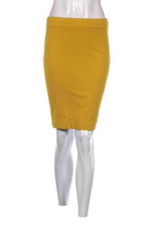 Пола Daphne, Размер S, Цвят Жълт, Цена 2,04 €