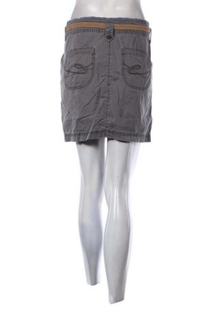 Пола Edc By Esprit, Размер M, Цвят Лилав, Цена 2,55 €