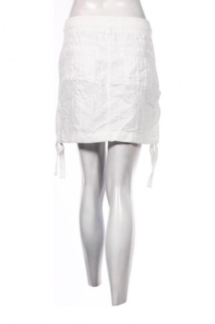 Rock Esprit, Größe M, Farbe Weiß, Preis 9,99 €