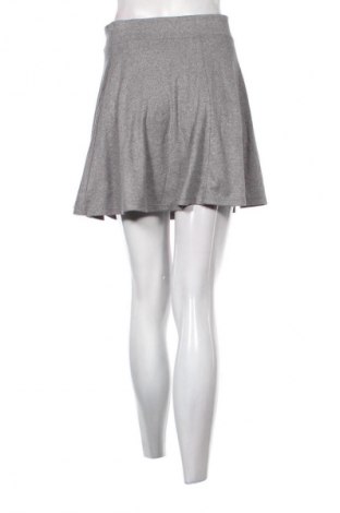 Пола Fb Sister, Размер M, Цвят Сив, Цена 2,04 €