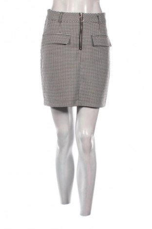 Пола House, Размер S, Цвят Многоцветен, Цена 2,55 €