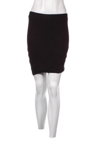 Пола Moss Copenhagen, Размер M, Цвят Черен, Цена 2,04 €