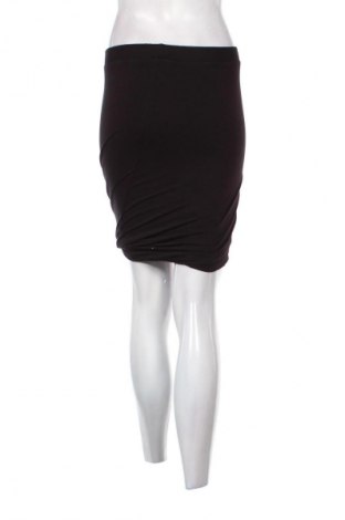 Пола Moss Copenhagen, Размер M, Цвят Черен, Цена 2,04 €