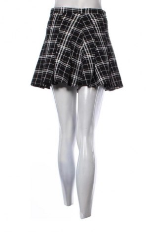 Пола SHEIN, Размер M, Цвят Многоцветен, Цена 8,27 €