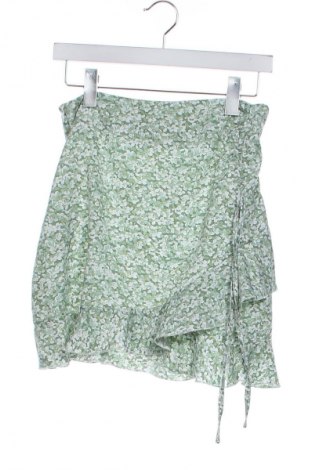 Пола SHEIN, Размер M, Цвят Многоцветен, Цена 8,18 €