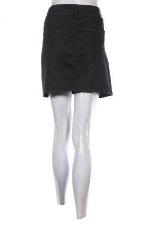 Szoknya Timezone, Méret M, Szín Fekete, Ár 989 Ft