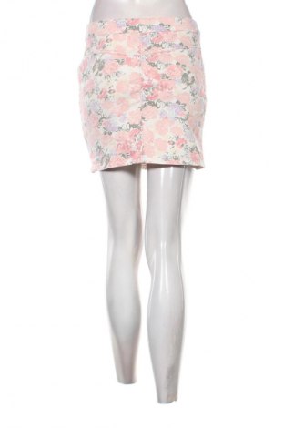 Rock VILA, Größe M, Farbe Mehrfarbig, Preis 3,99 €