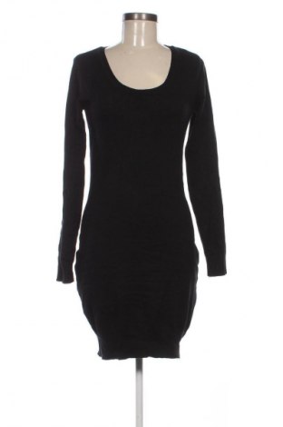 Šaty  Ajc, Velikost M, Barva Černá, Cena  439,00 Kč