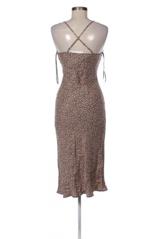 Рокля Bershka, Размер S, Цвят Многоцветен, Цена 14,31 €
