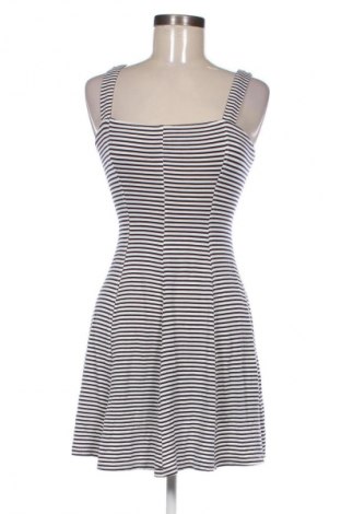 Kleid Bershka, Größe M, Farbe Mehrfarbig, Preis 9,99 €