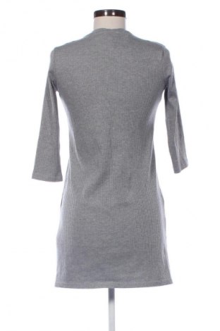 Sukienka Bershka, Rozmiar S, Kolor Szary, Cena 22,99 zł