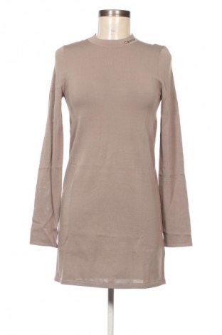 Rochie Calvin Klein Jeans, Mărime XS, Culoare Maro, Preț 103,99 Lei, #134009736