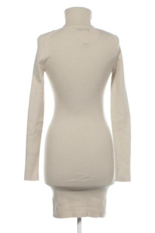 Рокля Calvin Klein Jeans, Размер S, Цвят Бежов, Цена 36,81 €