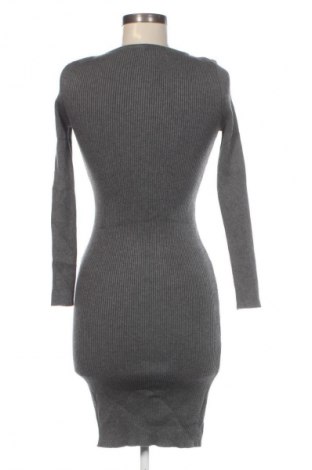 Šaty  Cherrykoko, Velikost S, Barva Šedá, Cena  59,00 Kč