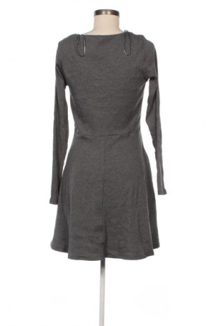 Šaty  Clockhouse, Velikost XL, Barva Šedá, Cena  269,00 Kč