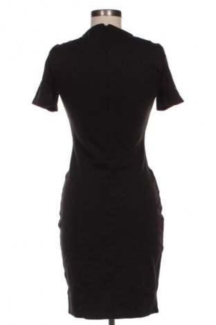 Šaty  Essentials, Velikost S, Barva Černá, Cena  109,00 Kč