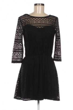 Šaty  Fb Sister, Velikost S, Barva Černá, Cena  79,00 Kč