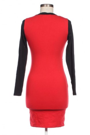 Šaty  Fb Sister, Velikost S, Barva Červená, Cena  59,00 Kč