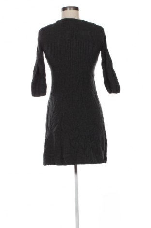 Šaty  Fransa, Velikost S, Barva Šedá, Cena  49,00 Kč