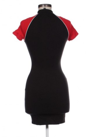 Šaty  H&M Divided, Velikost XS, Barva Černá, Cena  239,00 Kč