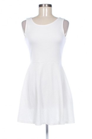 Šaty  H&M Divided, Velikost M, Barva Bílá, Cena  309,00 Kč