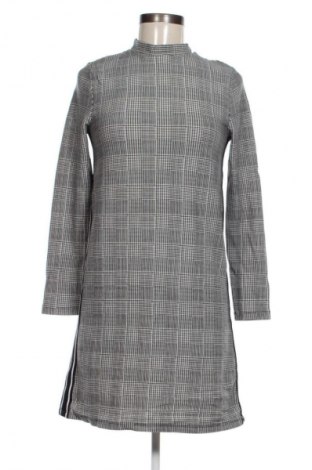 Šaty  H&M Divided, Velikost M, Barva Vícebarevné, Cena  59,00 Kč