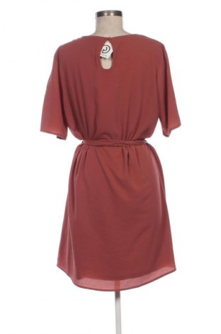 Šaty  Jdy, Velikost M, Barva Popelavě růžová, Cena  122,00 Kč