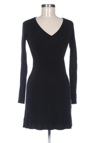 Рокля Patrizia Pepe, Размер XS, Цвят Черен, Цена 185,96 €