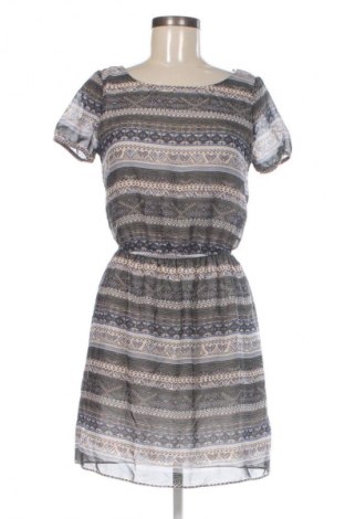 Šaty  Pieces, Velikost S, Barva Vícebarevné, Cena  249,00 Kč