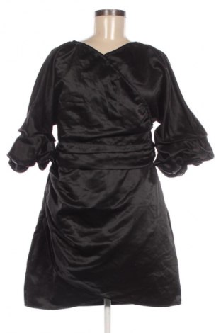 Kleid Pretty Little Thing, Größe L, Farbe Schwarz, Preis 17,99 €