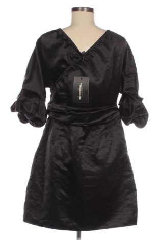 Kleid Pretty Little Thing, Größe L, Farbe Schwarz, Preis 17,99 €