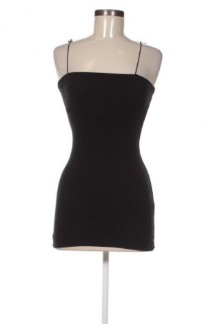 Šaty  Pull&Bear, Velikost XS, Barva Černá, Cena  209,00 Kč