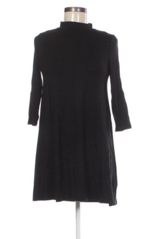 Šaty  Pull&Bear, Velikost S, Barva Černá, Cena  49,00 Kč